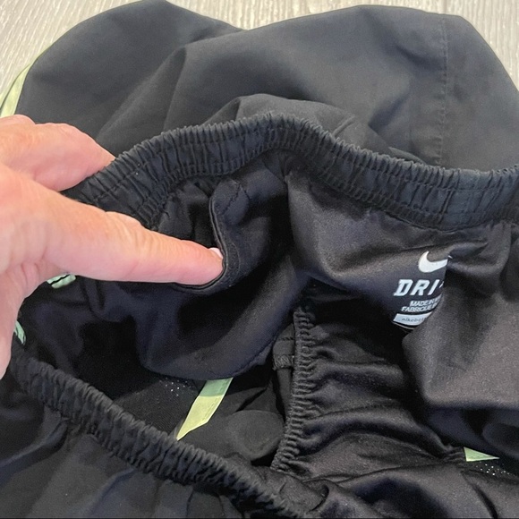 NIKE Dri-Fit Brief Lined Running Shorts Size S - Picture 6 of 7
